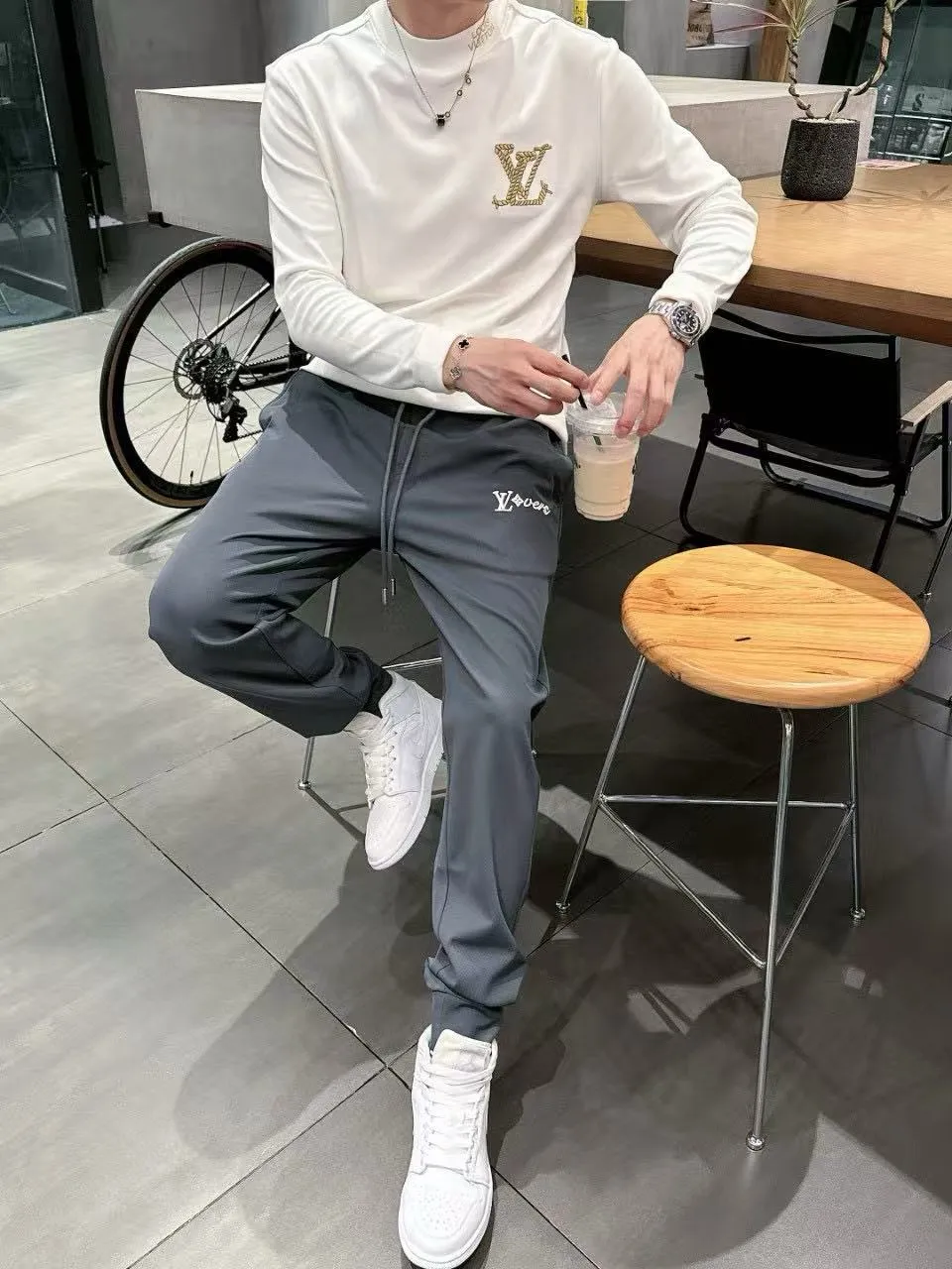 Louis Vuitton/
